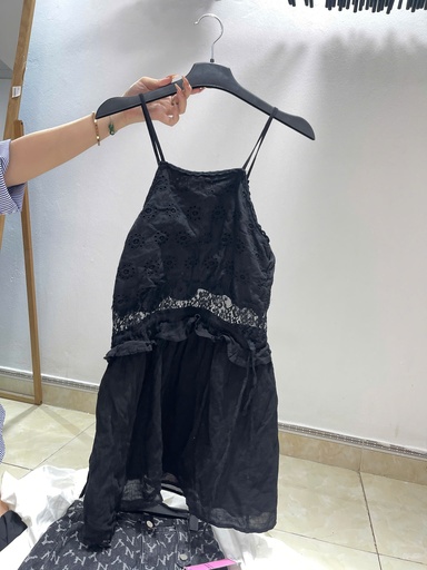 váy 2 dây hoa nổi