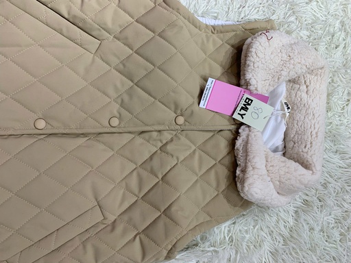 ÁO KHOÁC GILE KEM THUY