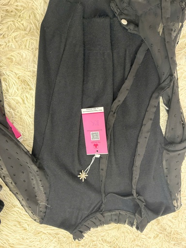 ÁO LEN REN TAY ĐEN NGUYET