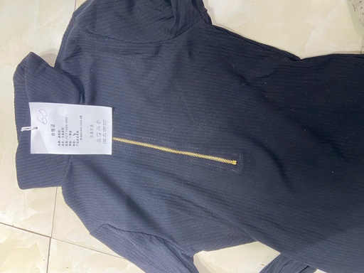 ÁO LEN ĐEN CÓ KHÓA THUY