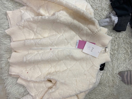 ÁO KHOÁC TRẮNG LÔNG CỪU THUY