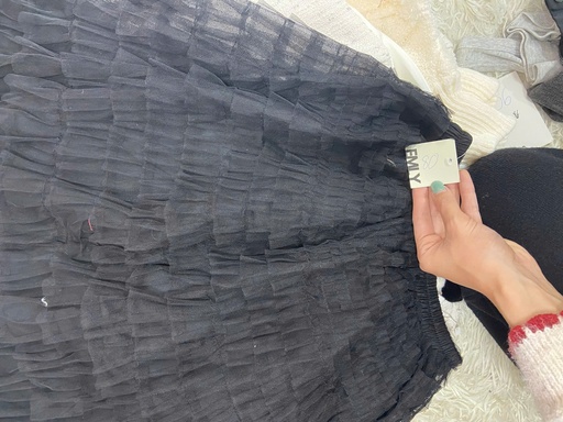 CV ĐEN XẾP LY TẦNG THUY