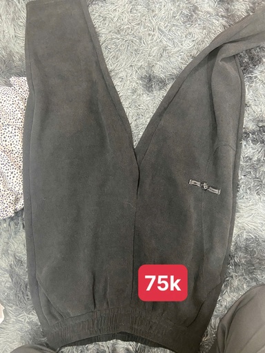 QUẦN ĐEN SUÔNG THUY