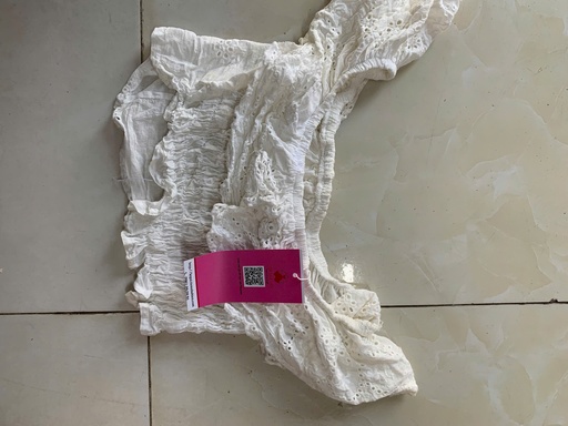 ÁO TRỄ VAI TRẮNG NGẮN THỤY