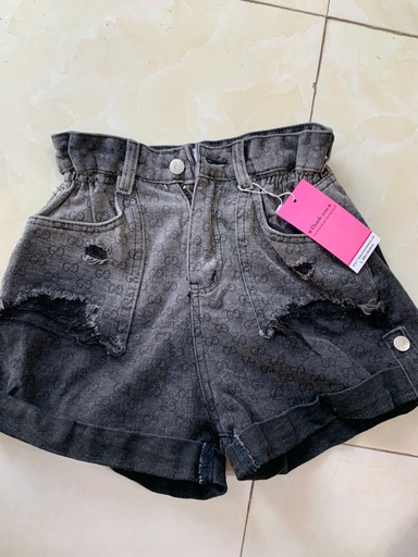 QUÀN SOOC ĐEN THUY