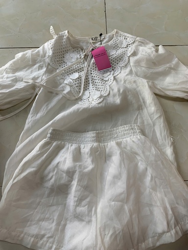 BỘ TRẮNG VOAN THUY