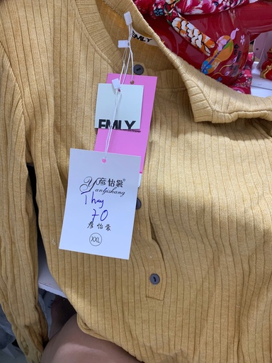 ÁO LEN VÀNG CÚC NGỰC THUY