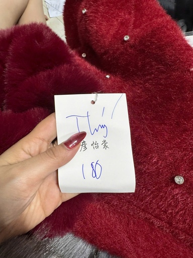 ÁO KHOÁC LÔNG ĐỎ THUYP