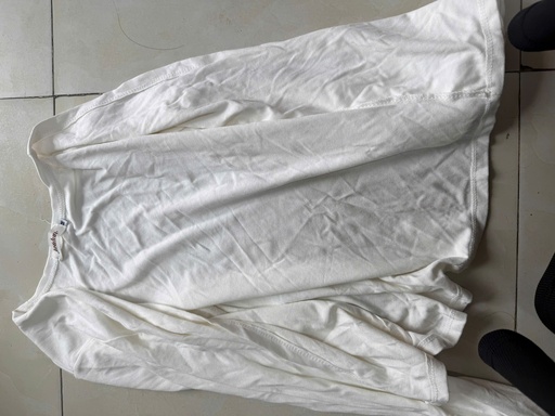 ÁO PHÔNG TRẮNG DÁNG RỘNG LINH