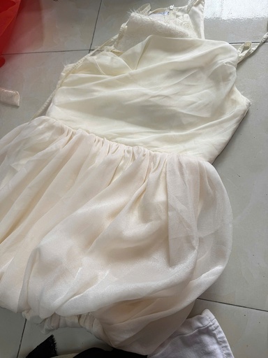 VÁY 2 DÂY KEM LINH