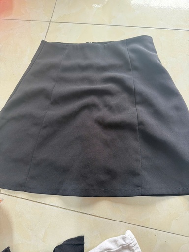 CV ĐEN BÚT CHÌ LINH