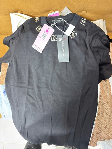 ÁO PHÔNG ĐEN CỔ DG THUY