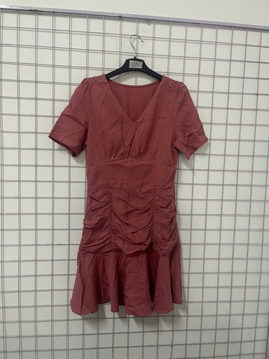 VÁY HỒNG ĐUÔI CÁ CỔ TYM 