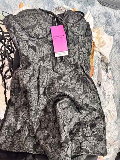 VÁY 2 DÂY HOA GẤM YEN