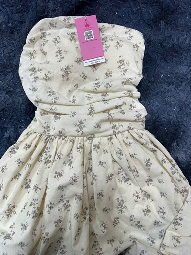 VÁY CUP ĐŨI TRẮNG HOA NHÍ T.NGUYEN