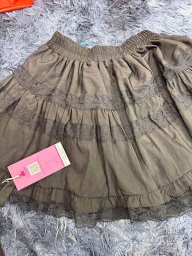 CV ĐEN XẾP LY TẦNG LINH