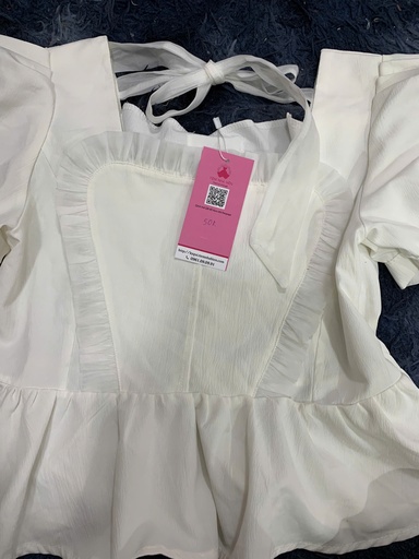 ÁO TRẮNG KIỂU NGAN