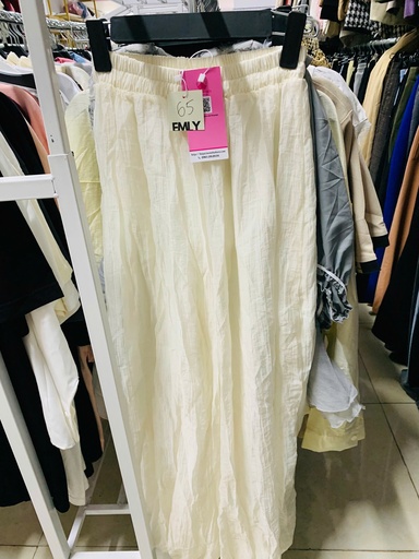 QUẦN DÀI TRẮNG BÍ THUY