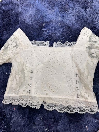 ÁO TRẮNG REN ĐIỆU NMPHUONG