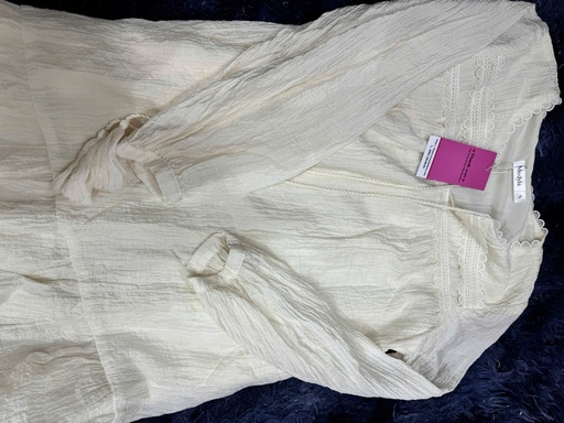 VÁY SUÔNG ĐŨI TRẮNG VTRINH