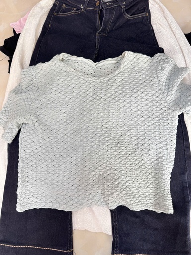 ÁO PHÔNG TRẮNG LỖ CROTOP 