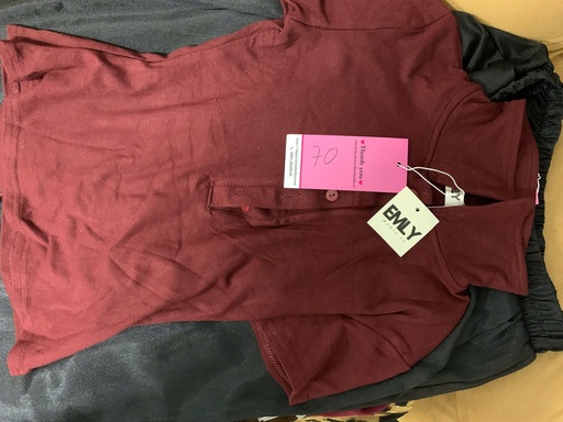 ÁO PHÔNG ĐỎ CÓ CỔ THUY