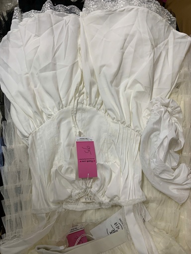 VÁY 2 DÂY TRẮNG THUY