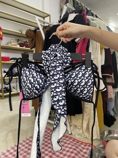 bikini dior 3 món