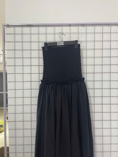 váy cúp đen dài nhúm eo 