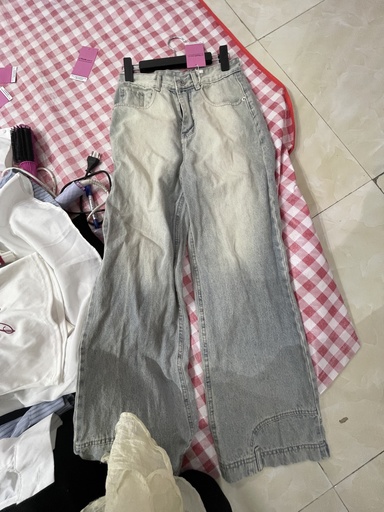 quần bò xanh nhạt