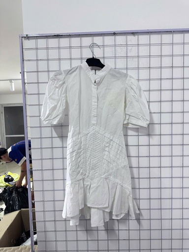 váy trắng tay bồng xếp ly eo 