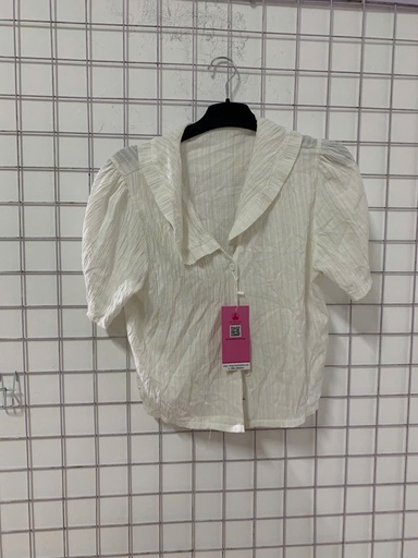 áo trắng crt sơ mi tay bồng 