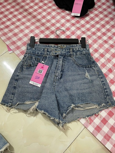 quần đùi  bò xanh rách 